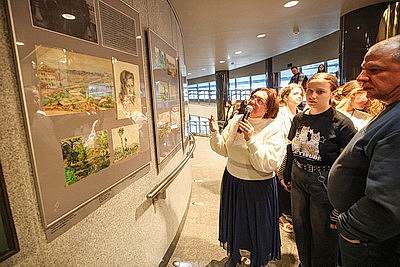 Творили в окопе и на привале. Выставка фронтового рисунка открылась в Минске