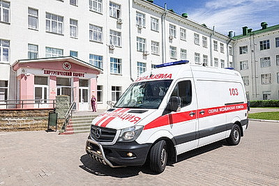 Тяжелораненого в ходе атаки дрона в Брянской области взрослого привезли в военный госпиталь в Минске