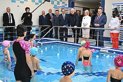 Пример райцентра с развитой социальной инфраструктурой. Что Лукашенко показали в Петрикове