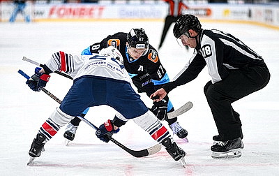 Хоккеисты \"Динамо\" не сумели поразить ворота \"Металлурга\" в домашнем матче