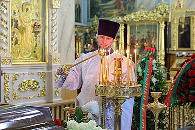 В Гомеле прощаются с белорусским государственным деятелем Александром Якобсоном