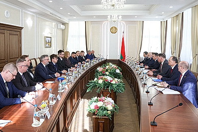 Турчин: Беларусь не будет конфисковывать фуры с литовской регистрацией