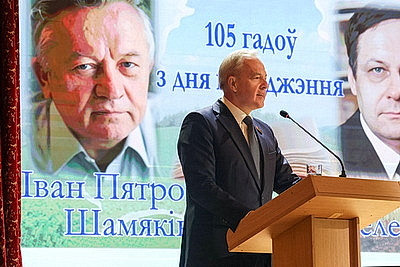 \"Как можно их не читать, это же духовный фундамент\". Современники о творчестве Шамякина и Мележа