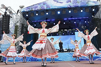 Парад военной техники, памятные акции: 9 Мая в Гомеле