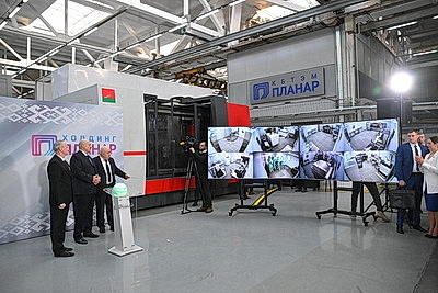 Лукашенко в Минске дал старт работе уникального производства в сфере микроэлектроники