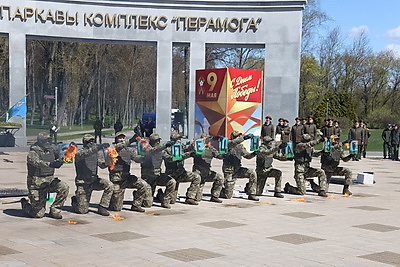 Торжественная отправка новобранцев на срочную военную службу прошла в Минске и регионах Беларуси