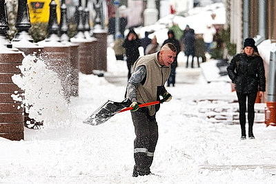 Более 1,1 тыс. единиц спецтехники устраняют последствия снегопада в Беларуси
