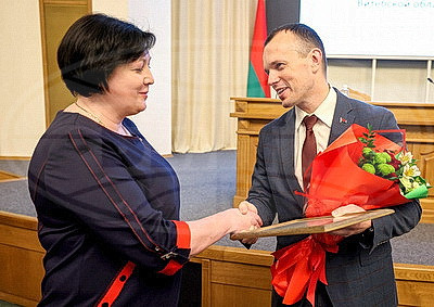 \"Неравнодушие к чужой беде\". В Витебске чествовали участников добровольных дружин