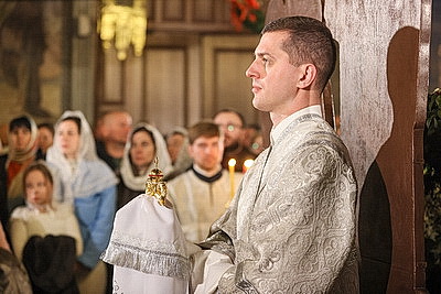 Православные верующие отмечают Пасху