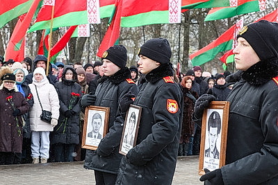 Девизом было и остается \"Своих не бросать\". В Могилеве прошел митинг ко Дню памяти воинов-интернационалистов