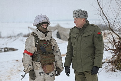 Военные мехбригады во время внезапной проверки боеготовности отразили \"атаку ДРГ\"