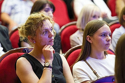\"Пульс страны: факты, тренды, смыслы\". В регионах проходят встречи экспертов с населением
