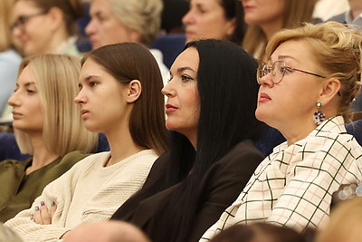 \"На все вопросы ответы были доступные, чтобы было понятно каждому\". Марков и Гигин встретились с жителями Барановичей и Пинска