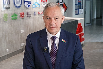 Сергеенко встретился с трудовым коллективом ГПО \"Минскстрой\" в преддверии Дня строителя