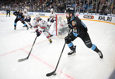 Хоккеисты \"Динамо\" не сумели поразить ворота \"Металлурга\" в домашнем матче