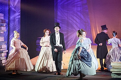 \"Здесь рождается диалог\". В Могилеве торжественно открыли молодежный театральный форум \"М.@rt.контакт\"