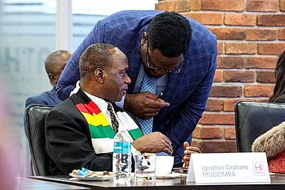 Парламентская делегация Зимбабве посетила ПВТ и ММВЦ