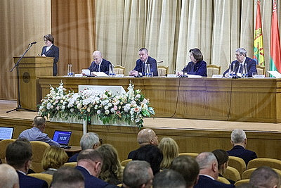 Кочанова: занятость населения - это не только экономическая задача, но и вопрос социальной справедливости