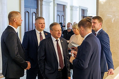 Разговор о конкретных задачах. Сергеенко оценил ситуацию в АПК Витебской области
