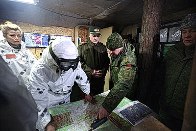 Лукашенко лично проверяет боеготовность Вооруженных Сил