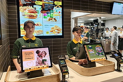 Лукашенко посетил один из ресторанов сети \"Мак.бай\"