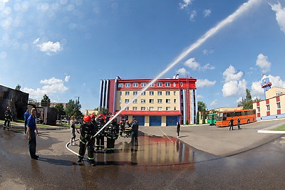 Старшеклассники на день стали курсантами Университета МЧС