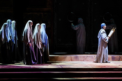 История о победе над гордыней. На сцену Большого театра вернулась опера \"Набукко\"