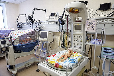 Парламентская делегация Зимбабве посетила РНПЦ \"Мать и дитя\" и МТЗ