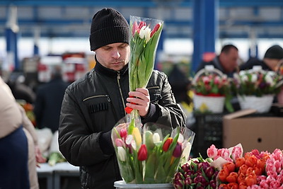 Атмосфера на улицах белорусских городов в преддверии 8 Марта
