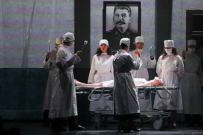 Новое прочтение Шамякина. Купаловский театр представил премьеру о войне и совести
