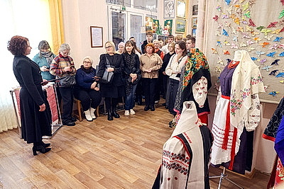 Богатство культуры через простые вещи. Выставка \"Народ багаты на розныя святы\" открылась в Гомеле
