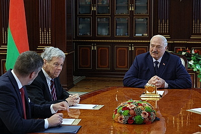 Лукашенко провел переговоры со спецпосланником США Коулом