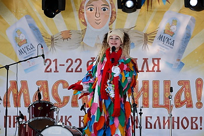 \"Это уже белорусский бренд\". Веселье на Масленицу в Минске