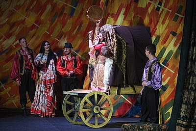 Премьеру музыкального спектакля \"Ночь Земфиры\" представил зрителям Гродненский драмтеатр