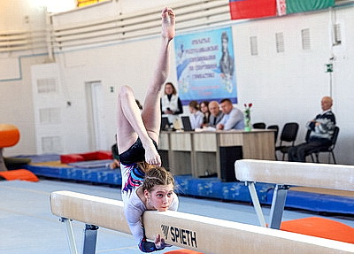 В Витебске стартовал международный турнир по спортивной гимнастике памяти олимпийской чемпионки Тамары Лазакович