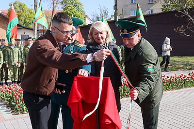 Цифровую звезду у памятника \"Советским пограничникам посвящается\" открыли в Бресте