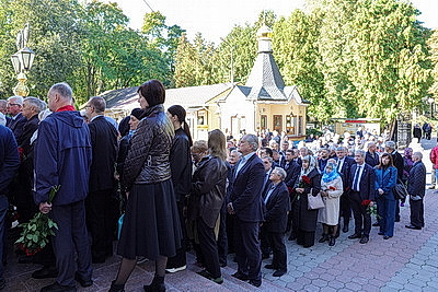 В Гомеле прощаются с белорусским государственным деятелем Александром Якобсоном