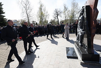Памятный знак в честь героев-ликвидаторов чернобыльской аварии открыли в Орше