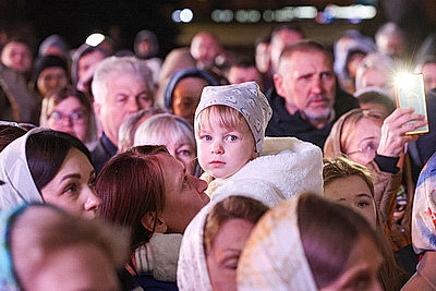 Православные верующие отмечают Пасху