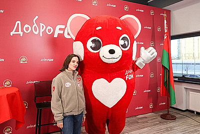 Двукратный серебряный призер Олимпийских игр Евгения Медведева провела мастер-класс для юных спортсменов