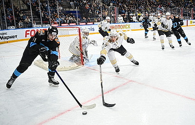 Форвард \"Динамо\" Шипачев набрал тысячный балл в карьере в КХЛ