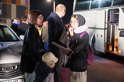 Пассажиры попавшего под удар БПЛА ВСУ автобуса вернулись в Речицу