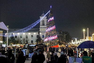 Новогодние гулянья проходят в столице и регионах