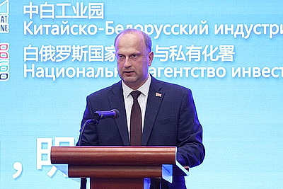 Снопков: Беларусь делает упор на промышленную и технологическую кооперацию с Китаем