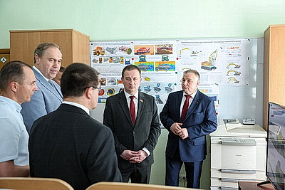 Турчин ознакомился с разработками Института машиностроения НАН