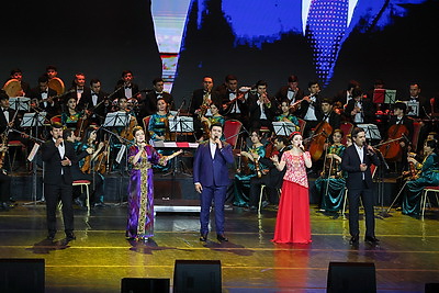 Национальные мелодии и мировые хиты. Мастера искусств Таджикистана представили гала-концерт в Минске