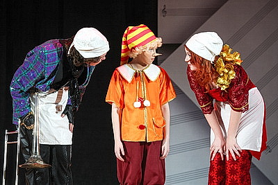 Принятие, социализация, дружба. В Минске инклюзивный театр представил спектакль в поддержку детей с РАС