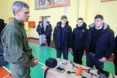 Могилевский институт МВД в день открытых дверей посетили около 1 тыс. школьников