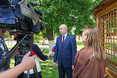 Тяжелораненого в ходе атаки дрона в Брянской области взрослого привезли в военный госпиталь в Минске
