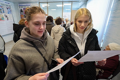 \"Ждала полтора часа\". Как на старте продаж разлетались билеты на \"Славянский базар\"